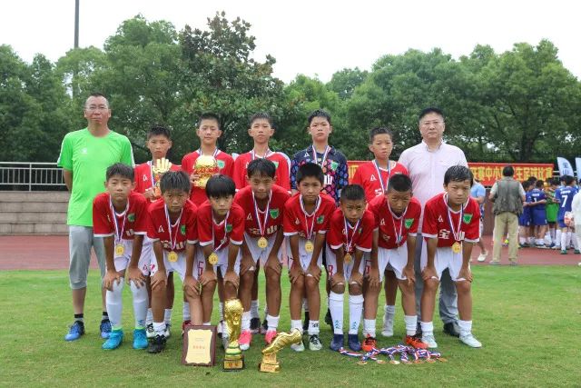 贺希宁23分深圳胜山东 林庭谦13+11天津胜吉林